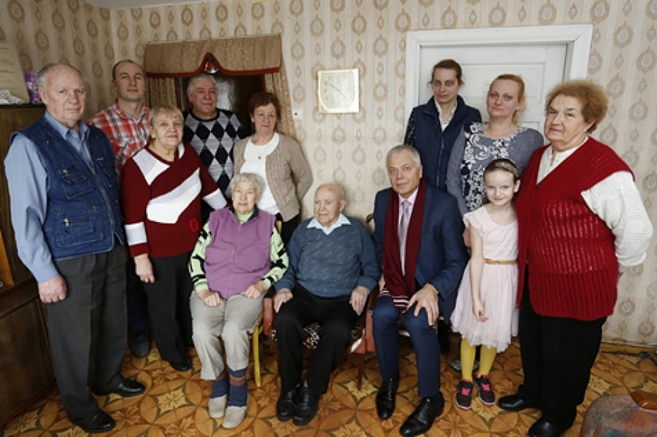 Simtajā jubilejā sveic liepājnieku Petru Vencku