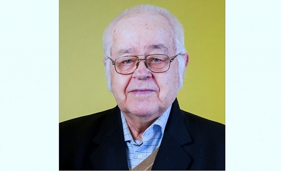 Pēdējā gaitā izvadīs mūziķi, pedagogu Tālivaldi Romānu