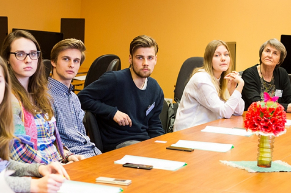 Tomam Dreiblatam trešā vieta jauno dizaineru konkursā