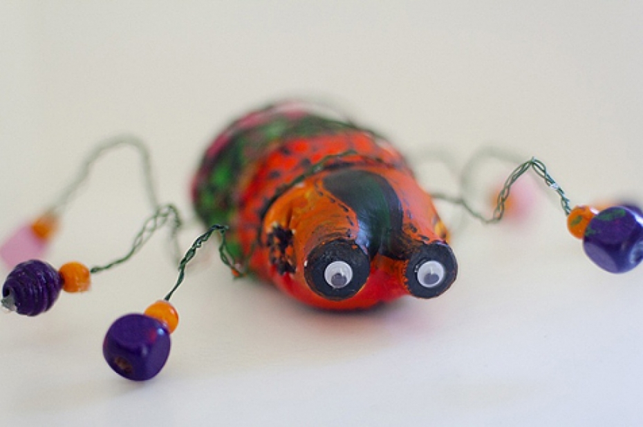 Atklāj studijas "Mākslas Pasāža RADI" izstādi "Kukaiņi nāk!"