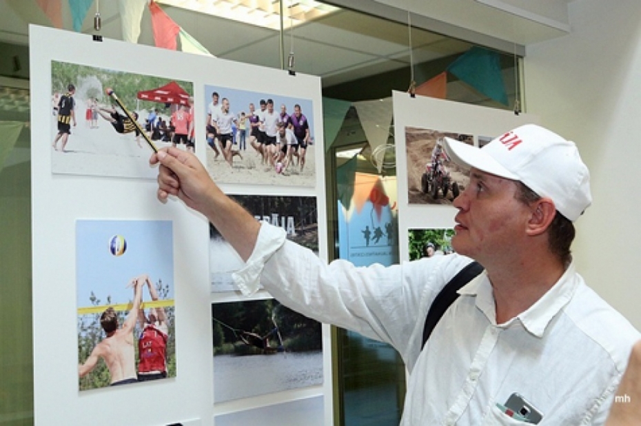 Atklāta fotogrāfa Ģirta Gertsona darbu izstāde