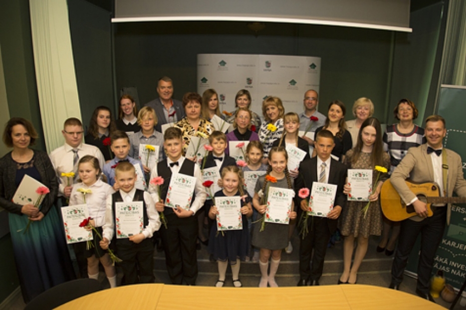 Sumina Liepājas pilsētas 2.mūzikas skolas jaunos talantus