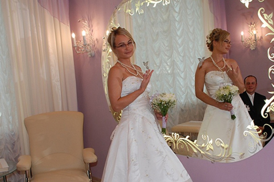 Pirmdien, 24.jūlijā, sveicam Kristīnas, Kristīnes, Kristas, Kristiānas un Kristiānus