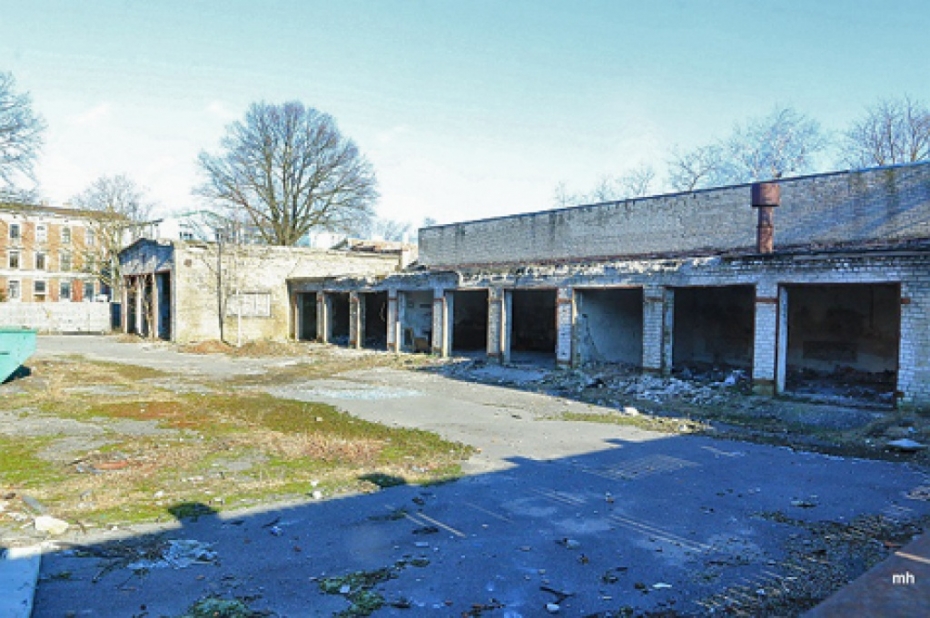 "Valodu vēstniecība" renovē sevi un nākamo mājvietu