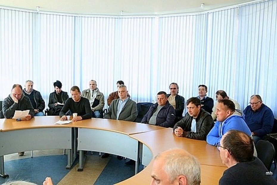Autobusu šoferi atkal gatavojas piketam