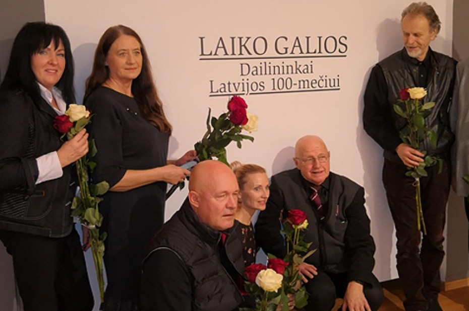 Universitātes mākslinieki atklāj izstādi Lietuvā