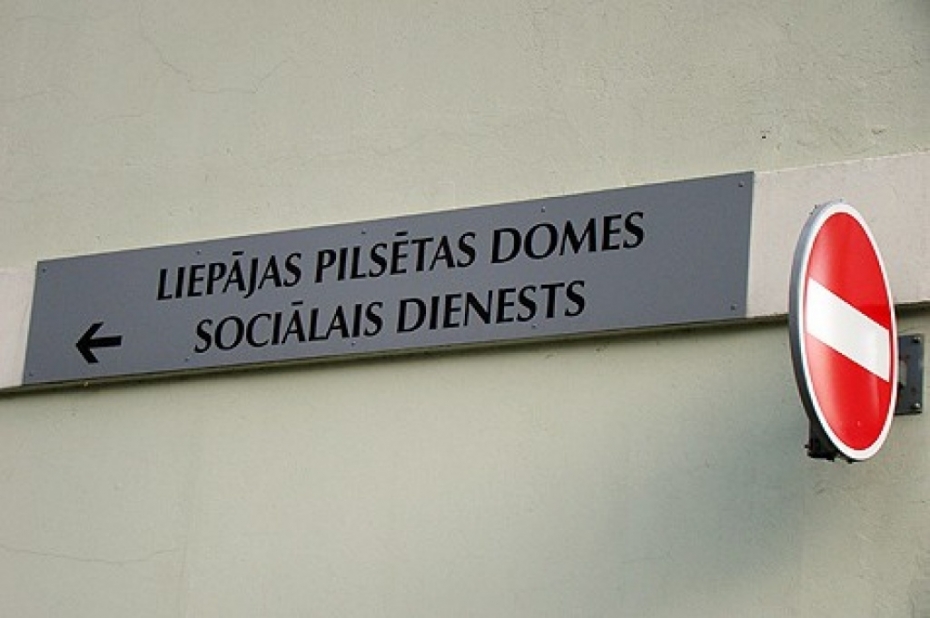 Maznodrošinātā statusa iegūšanai palielina ienākumu līmeni