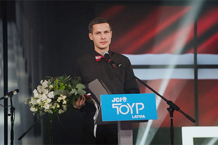 Prestižo TOYP balvu saņem 10 jaunie izcilnieki, arī Daugins