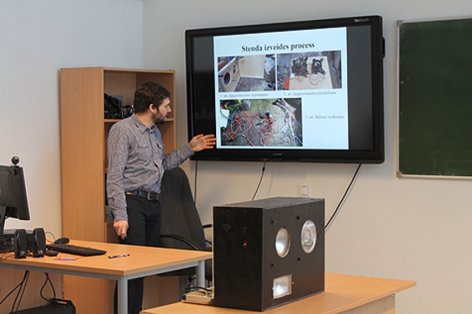 Rīgas Tehniskās koledžas filiālē notiek pirmā darbu aizstāvēšana