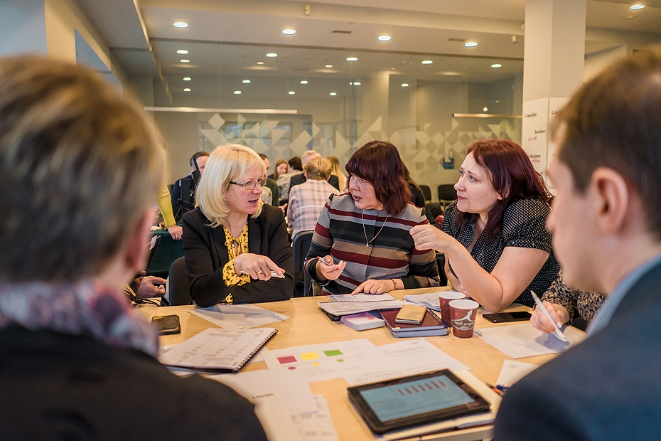Izvirza pirmos izglītības nozares attīstības izaicinājumus un to risinājumus