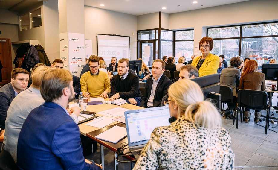 Pilsētas attīstības darba grupa diskutē par tēmu "Vide"