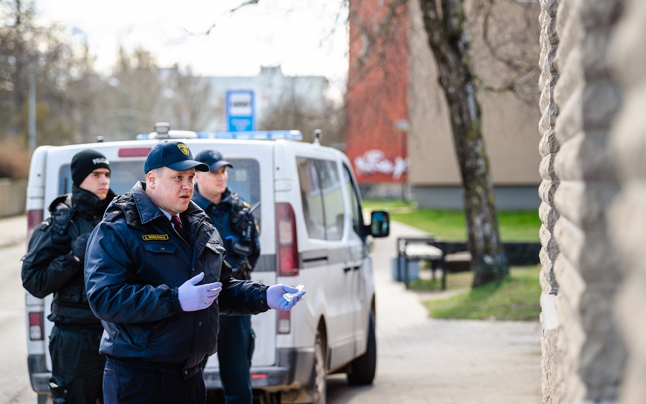 Pārbauda kā liepājnieki ievēro ārkārtējās situācijas aizliegumus un pašizolāciju