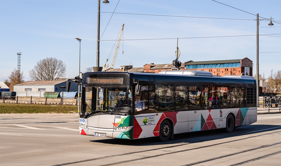  Atsāks biļešu tirgošanu pie sabiedriskā transporta vadītājiem