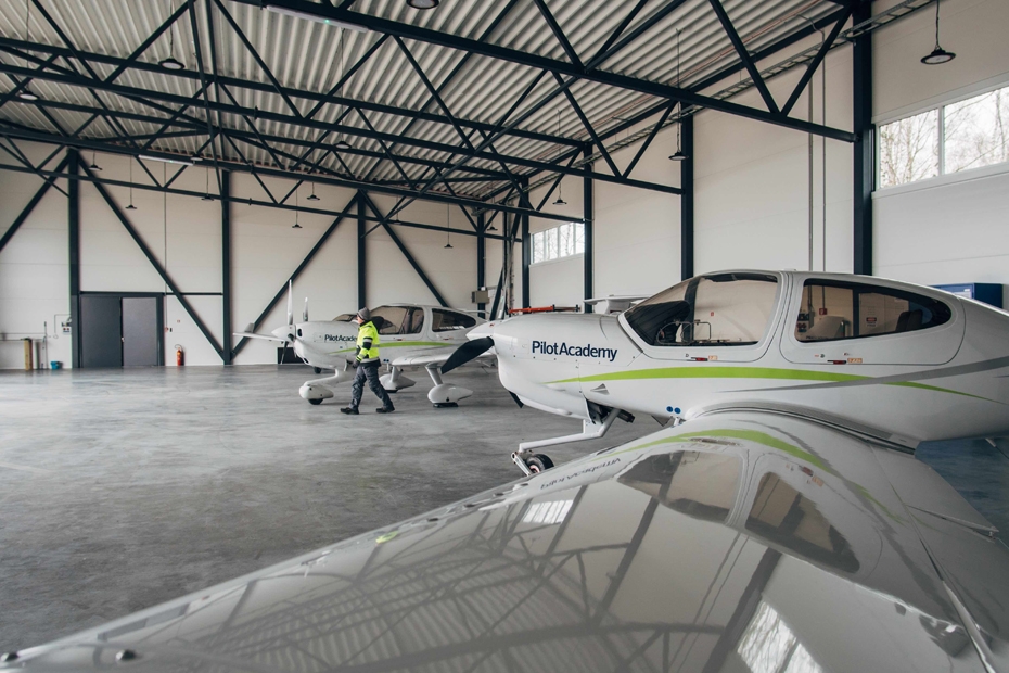  "airBaltic" uzsāks jaunu programmu sadarbībā ar Liepājas tehnikumu