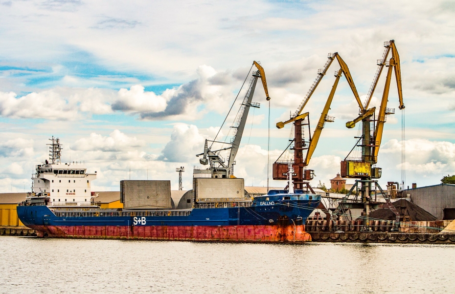 Liepājas ostā astoņos mēnešos pārkrāva par 14% mazāk kravu