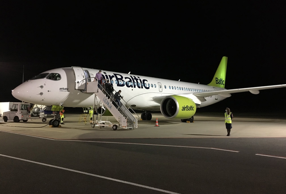  "airBaltic" uz laiku pārtrauc lidojumus no Rīgas uz Liepāju
