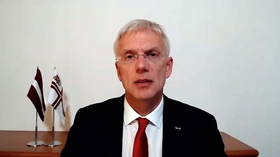 Audzēs "Covid-19" testēšanas kapacitāti, pagarina attālinātās mācības un piešķir piemaksas mediķiem