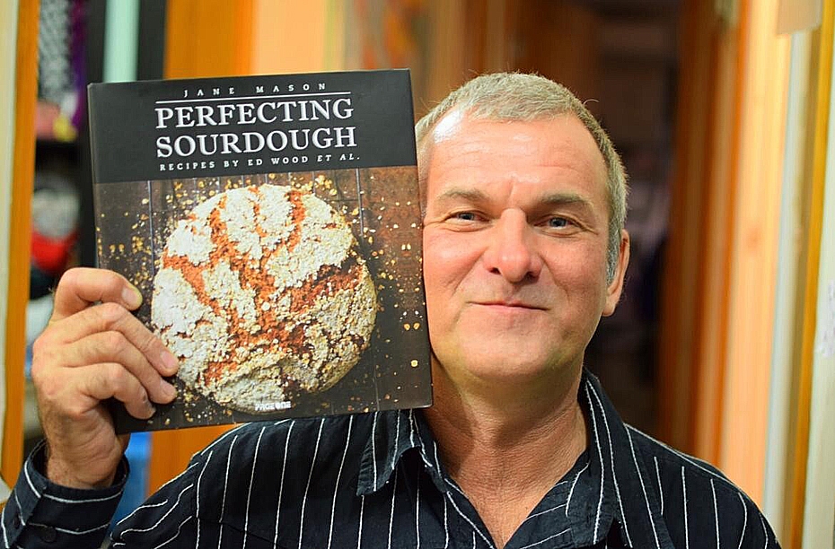 Liepājnieks Honkongā kļuvis slavens, pateicoties savai maizes ceptuvei