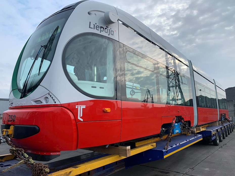Nākamnedēļ Liepājā ieradīsies trešais jaunais tramvajs