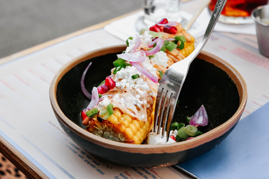  Ignorējot valdības pozīciju, Saeima no 7.maija atļauj ēdināšanu ārtelpās