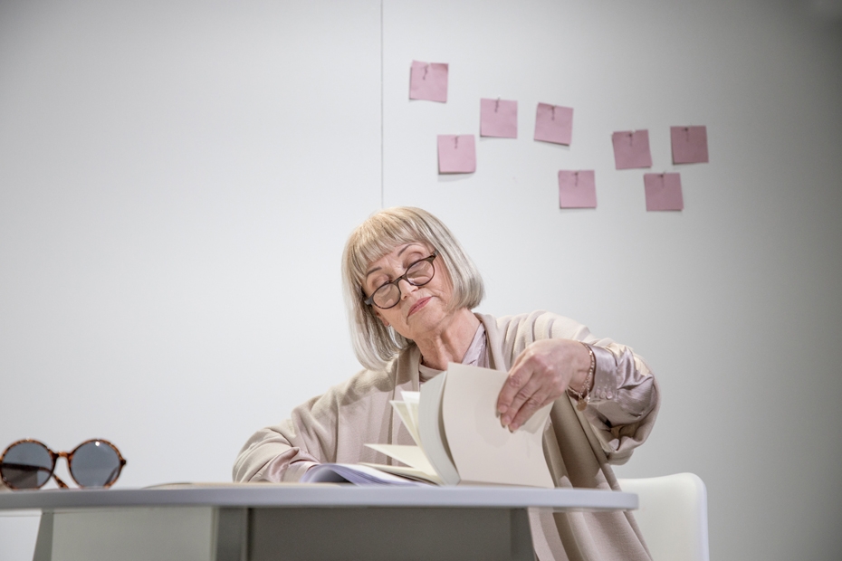 Liepājas teātra mazajā zālē jūlijā pirmizrādes piedzīvos divi iestudējumi