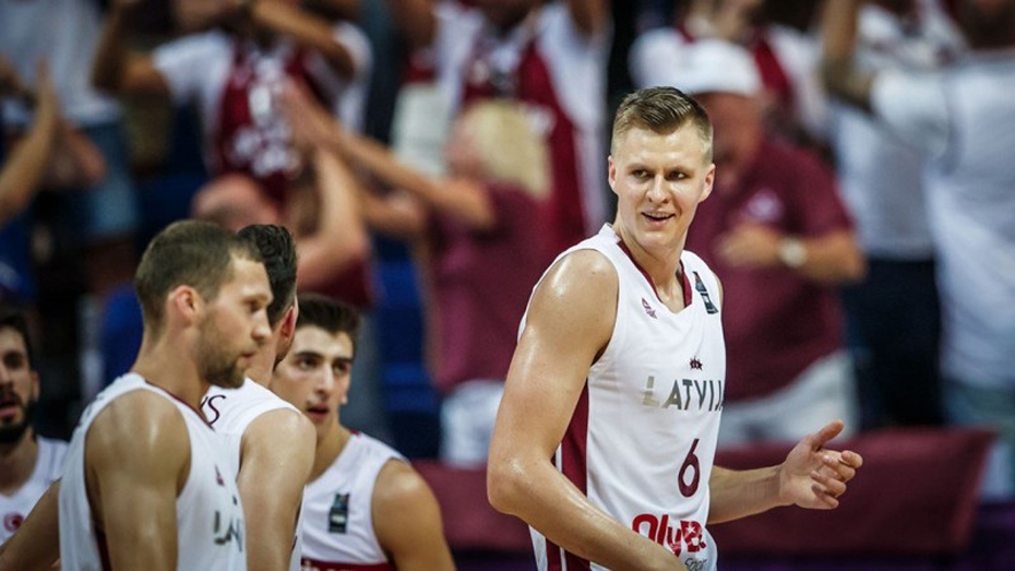 Sportacentrs: Porziņģis izlasē šovasar nespēlēs prāvās apdrošināšanas dēļ