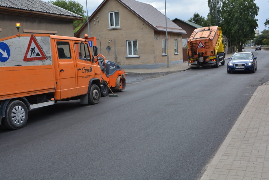 Pēc trīs mēnešu ilgiem remondarbiem atjaunota satiksme Uliha ielā