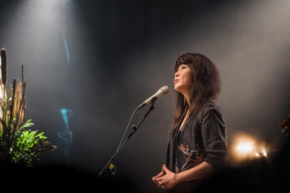  Līdz ar korejiešu dziedātājas koncertu atsākusies "Pasaule Lielajā dzintarā"