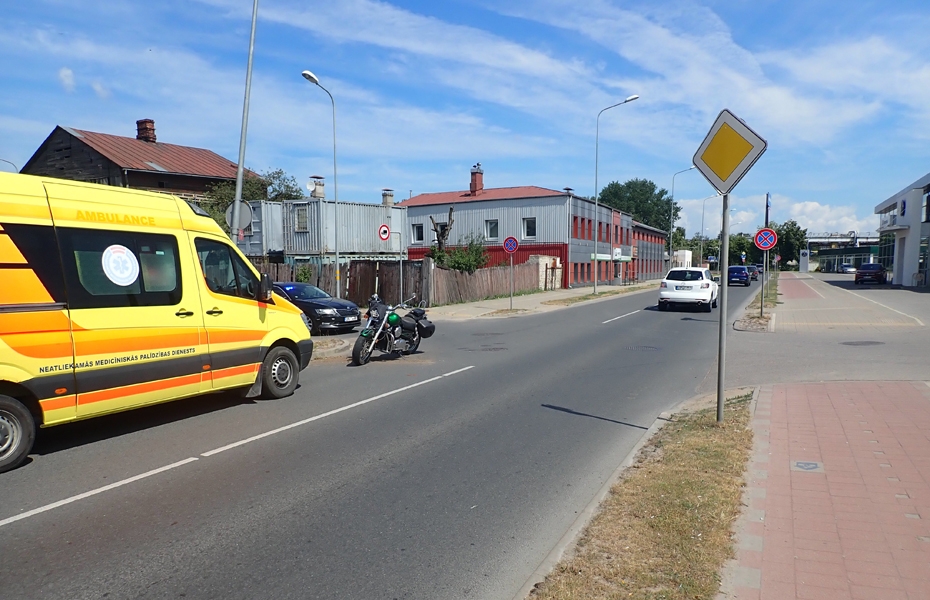 Policija aicina atsaukties ceļu satiksmes negadījuma aculieciniekus