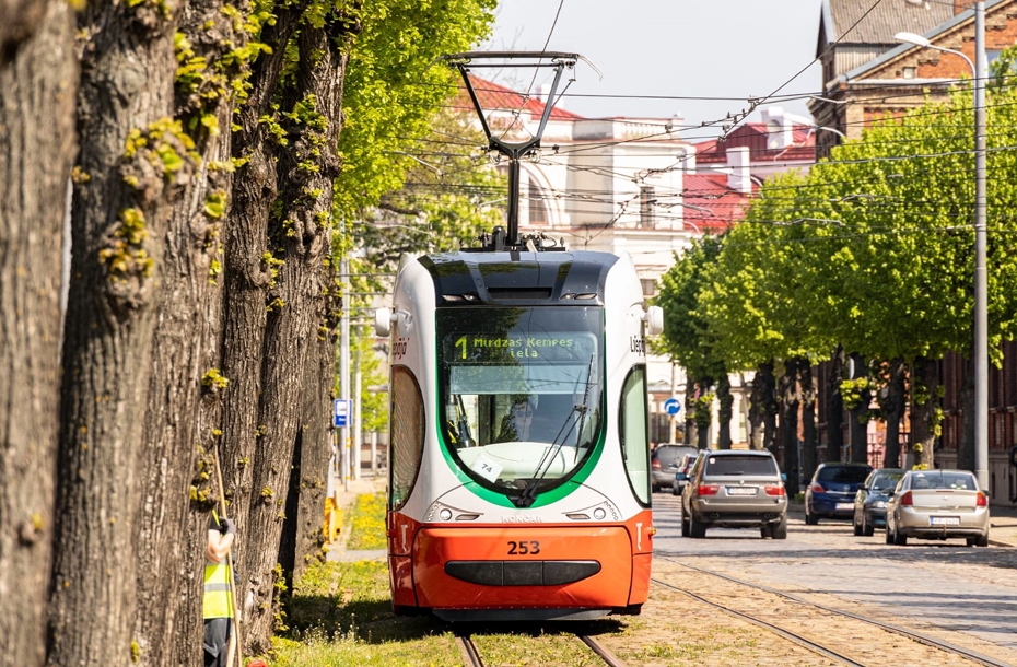 Liepājā puse no visiem tramvaja pārvadājumiem veikta ar jaunajiem vagoniem
