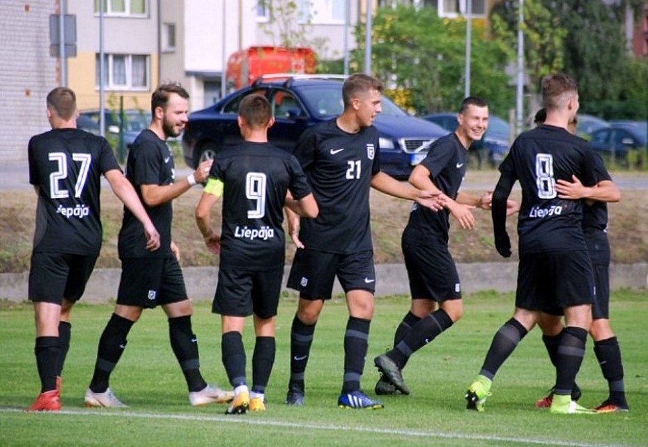 Futbolklubs "Karosta" izcīna ceļazīmi uz Latvijas futbola 1.līgu