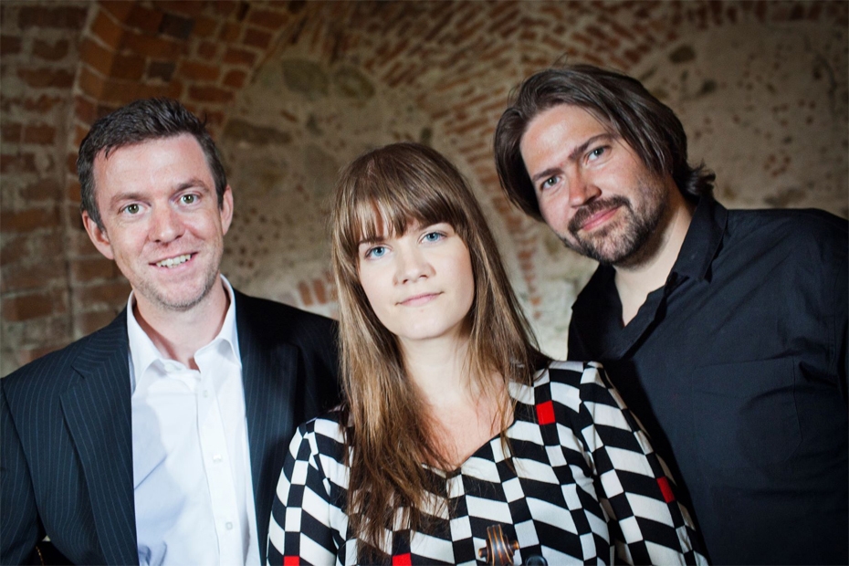 Sērijas "Personīgi" gadu noslēgs zviedru folkmūzikas trio "Ahlberg, Ek & Roswall"
