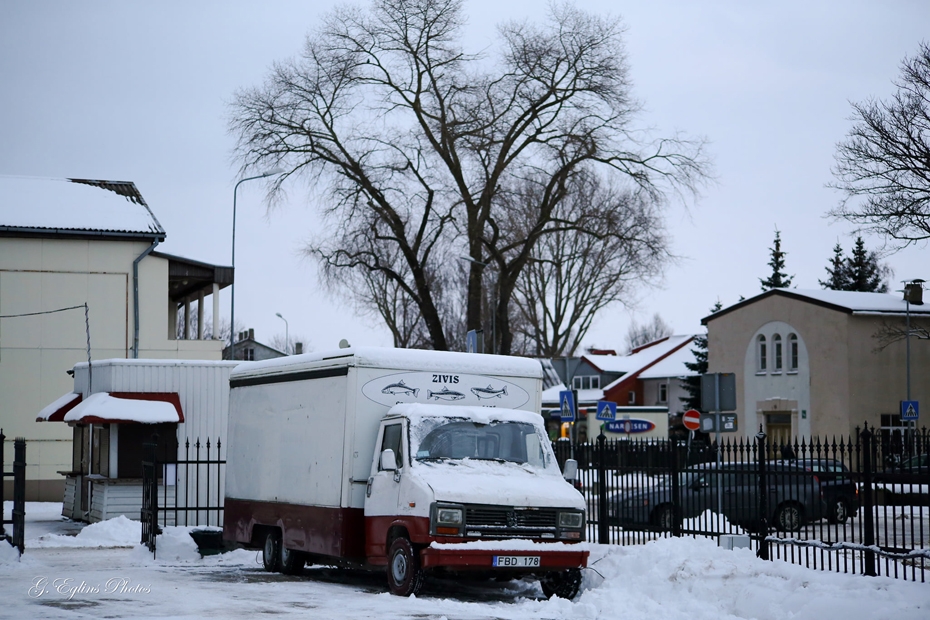 Ceturtdien un sestdien Latviju šķērsos cikloni, būs stipri nokrišņi un vēji