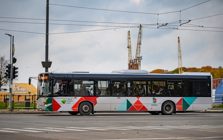 "Liepājas Autobusu parks" piedāvā darba vietas Ukrainas iedzīvotājiem
