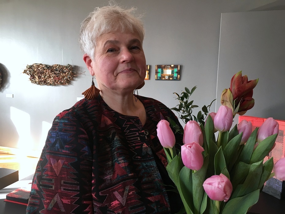 Gan lielais melnais jautājums, gan Gulbju dīķa pēdējais gulbītis