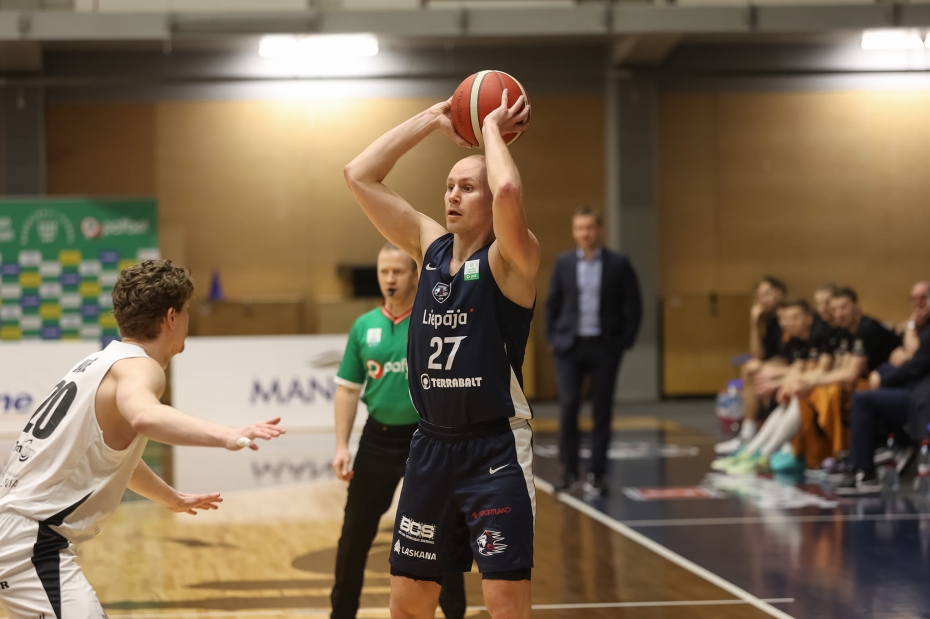 Liepājas basketbolistiem minimāls zaudējums savā laukumā