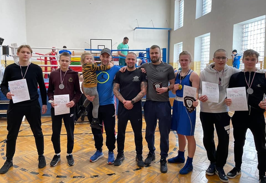  No turnīra Čehijā bokseri atved zeltu un bronzu