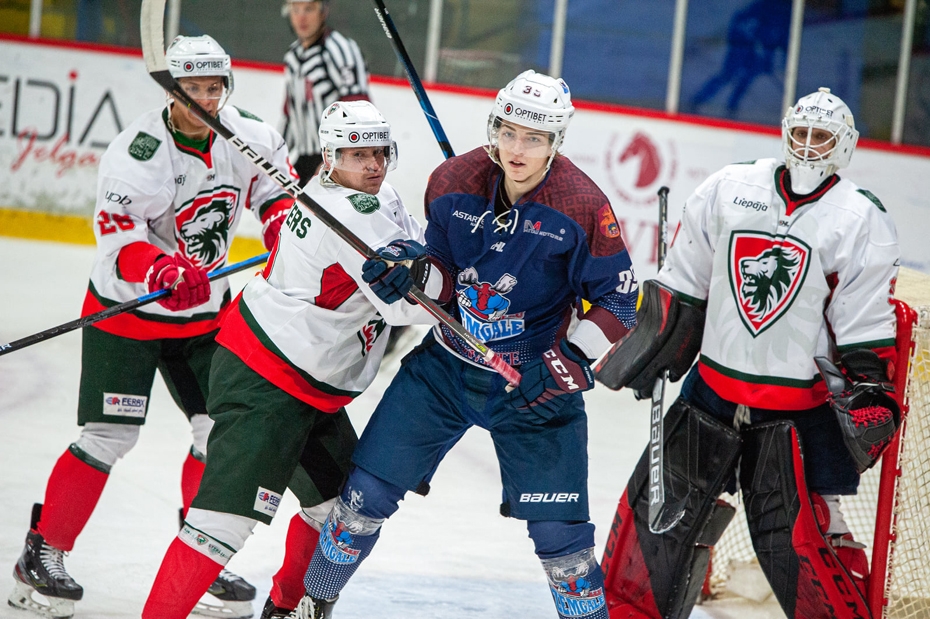 Liepājas hokejistiem zaudējums pusfināla otrajā spēlē