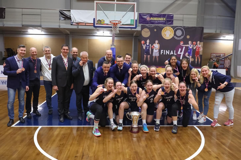  "Liepāja"/LSSS basketbolistes izcīna bronzu LSBL čempionātā