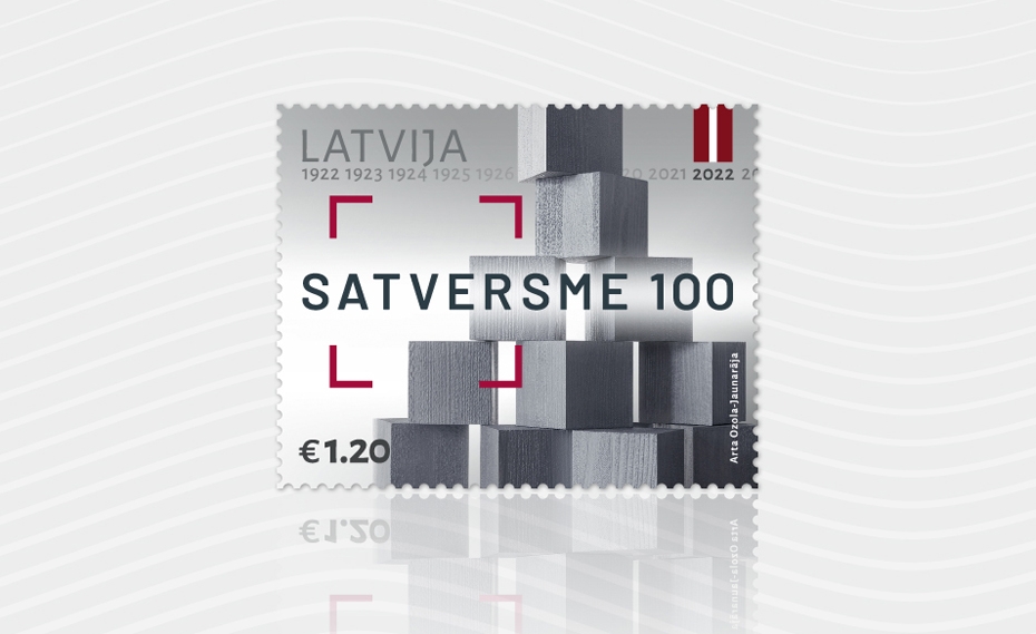 Izdod pastmarku par godu Satversmes simtgadei