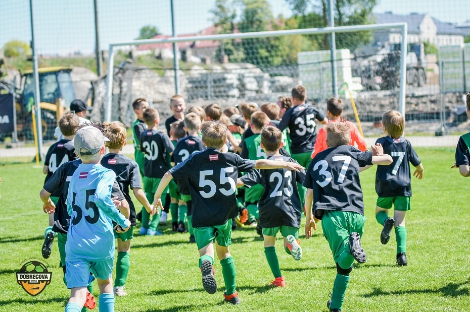 Aizvadīts futbola turnīrs "Dobrecova cup" 