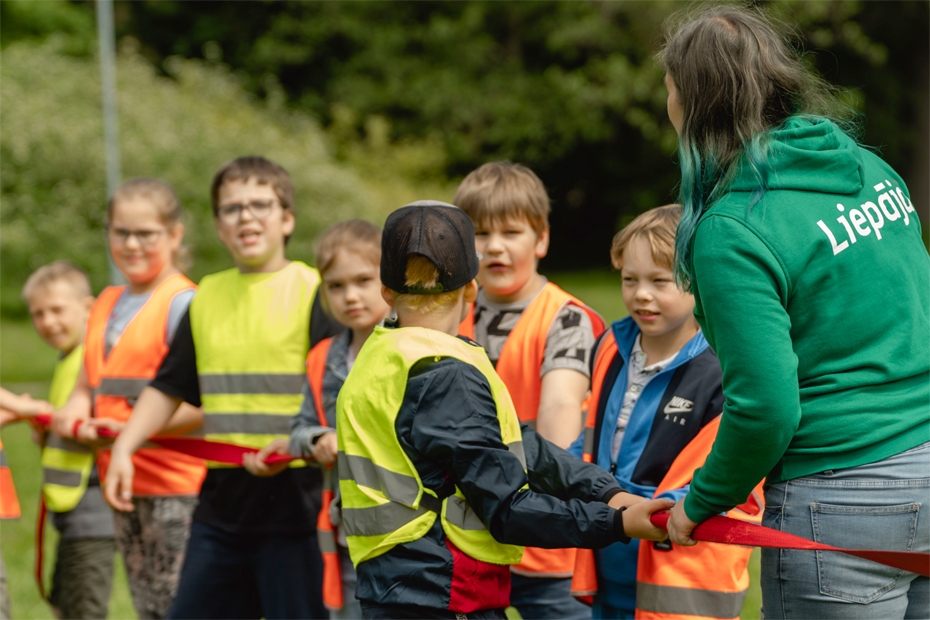  Var iesniegt pieteikumus Ukrainas un Latvijas bērnu un jauniešu nometnēm