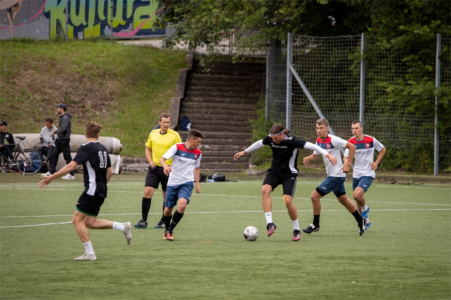 Spriedzes pilnas divas nedēļas pilsētas čempionātā