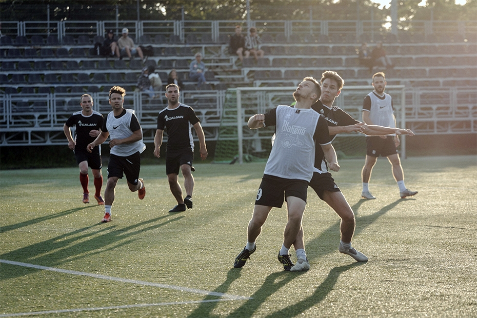 Pilsētas futbola čempionātā sākusies īstā cīņa par pusfināliem
