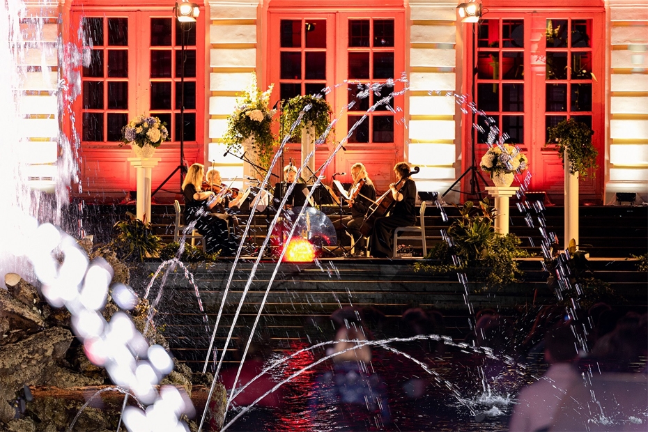 Simfoniskais orķestris aizvadījis krāšņu festivālu Rundāles pilī