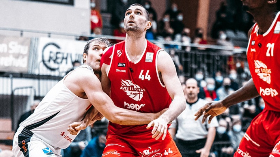 Sportacentrs: Arnolds Helmanis atgriežas mājās un pastiprina ''Liepāju''