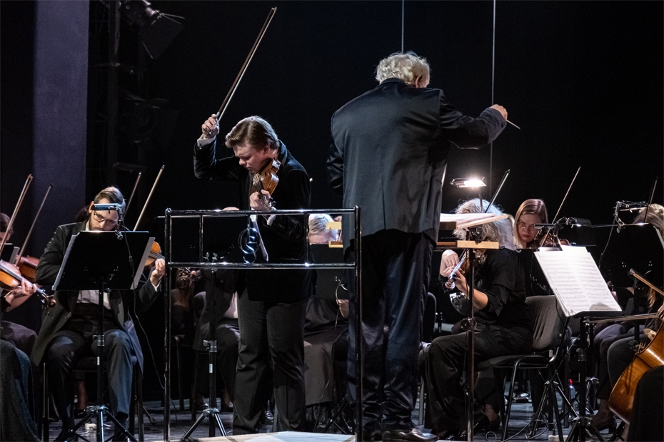 Orķestra koncertturneja ar vijolnieku Daniilu Bulajevu noslēgsies "Lielajā dzintarā"