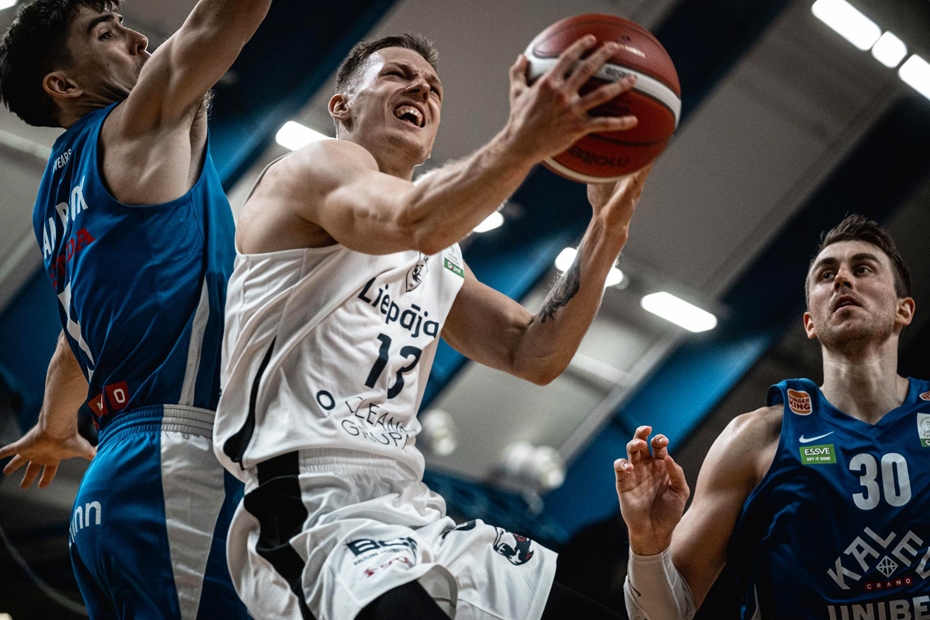 "Liepājas" basketbolisti uzvar arī "Kalev"/"Cramo"