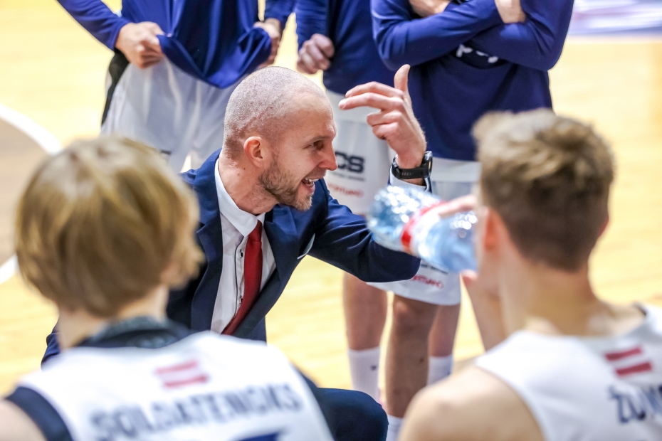 Liepājas basketbolisti spraigā cīņā piekāpjas "VEF Rīga"