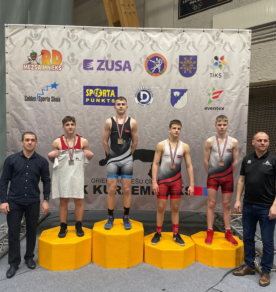  Grieķu-romiešu cīkstoņi atved medaļas no Saldus